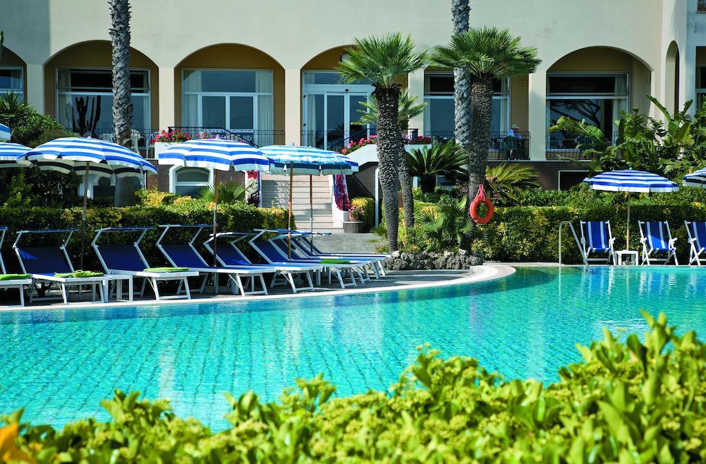Hotel Terme Alexander Искья Экстерьер фото